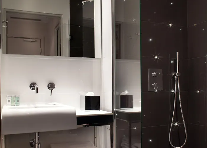 Georgette & Restaurant Hotel 4*