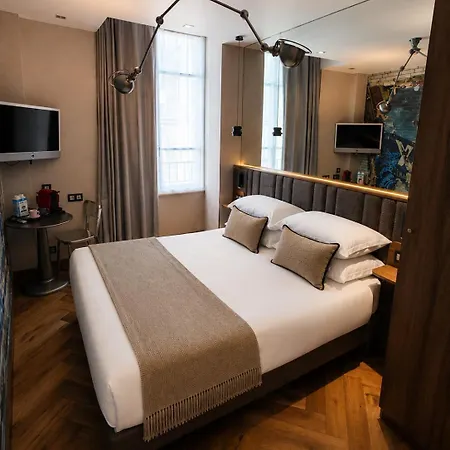 Georgette & Restaurant Hotel 4*