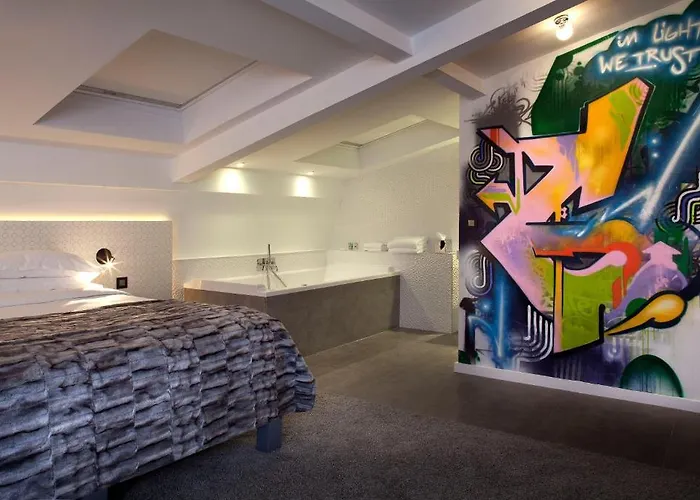 Georgette & Restaurant 4*