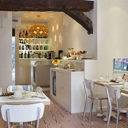 Georgette & Restaurant 4*